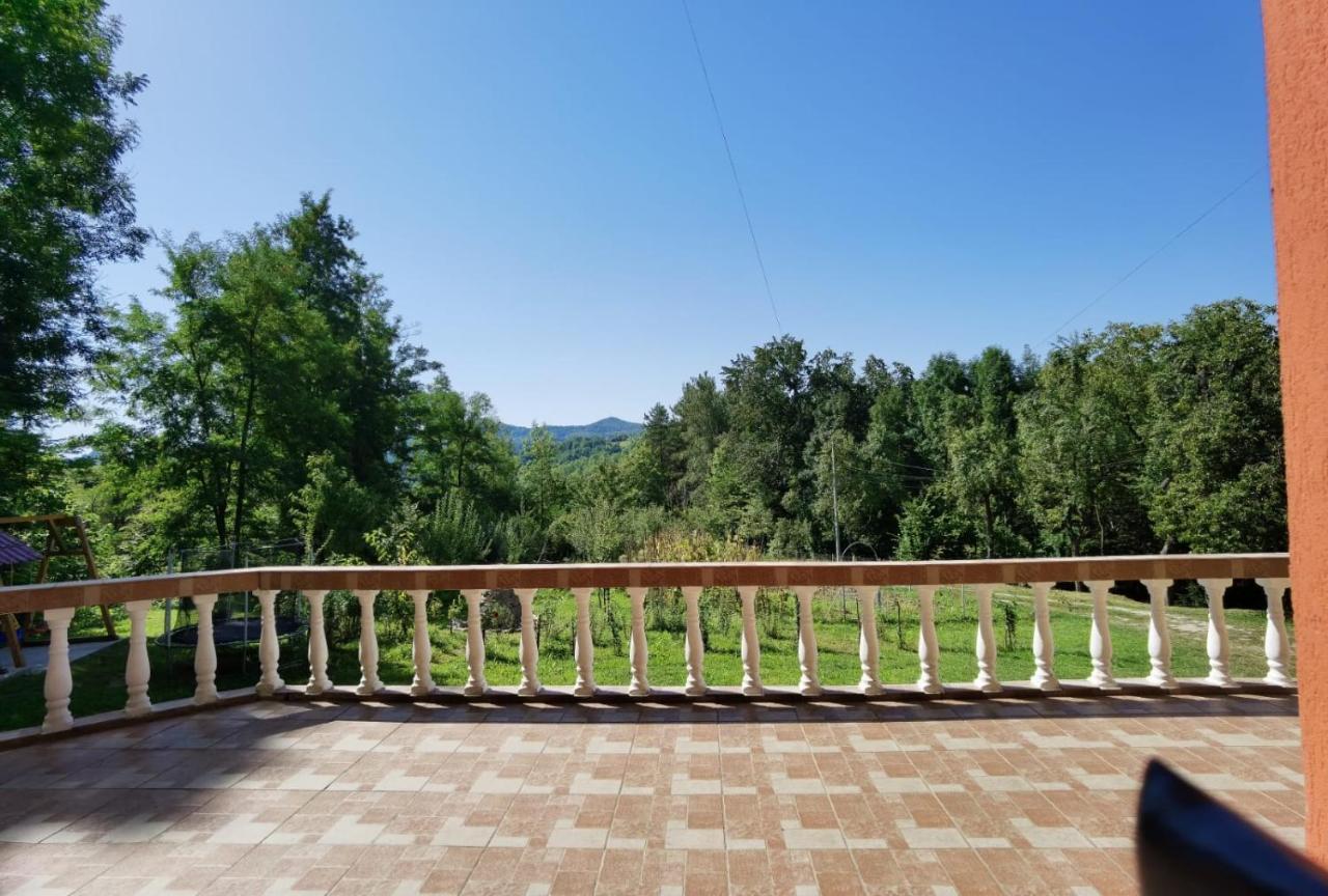 Casa Dobrin Hotel Арефу Екстериор снимка