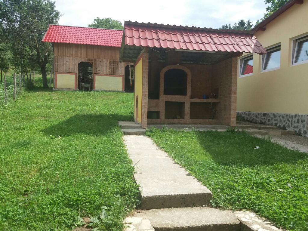 Casa Dobrin Hotel Арефу Екстериор снимка